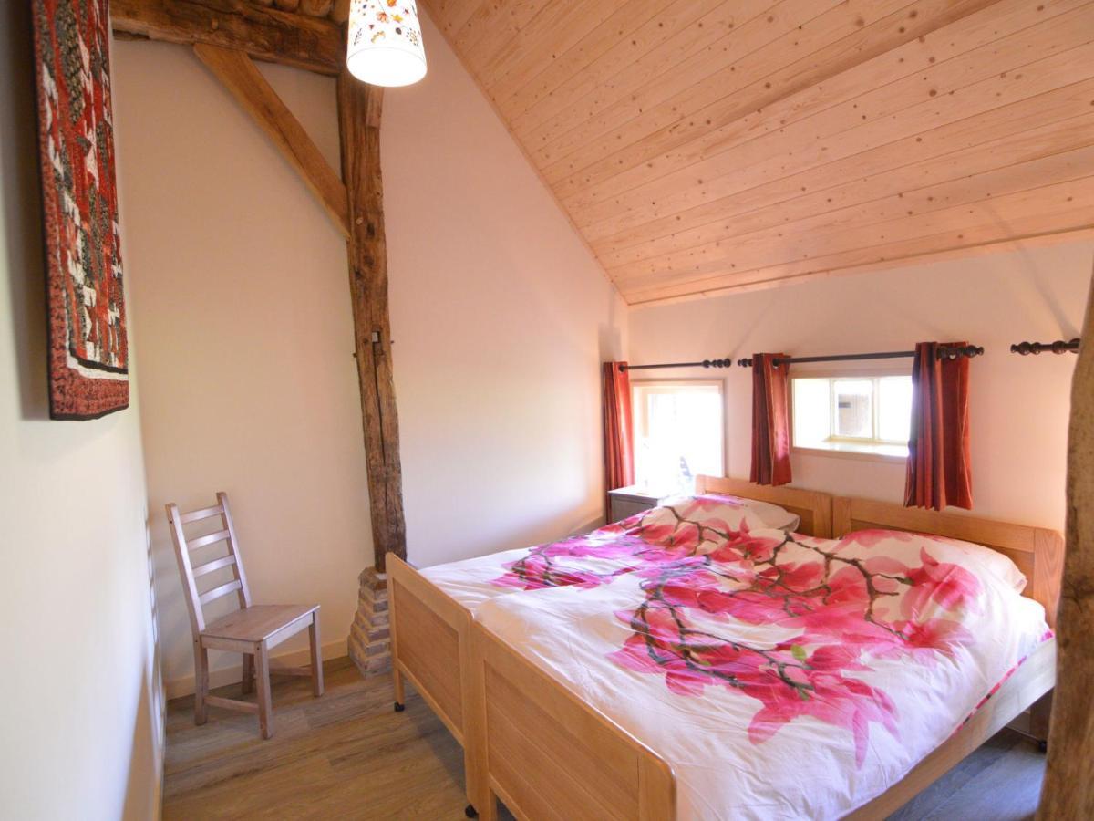 Staying In A Thatched Barn With Box Bed Beautiful View Region Achterhoek Geesteren  Exterior foto